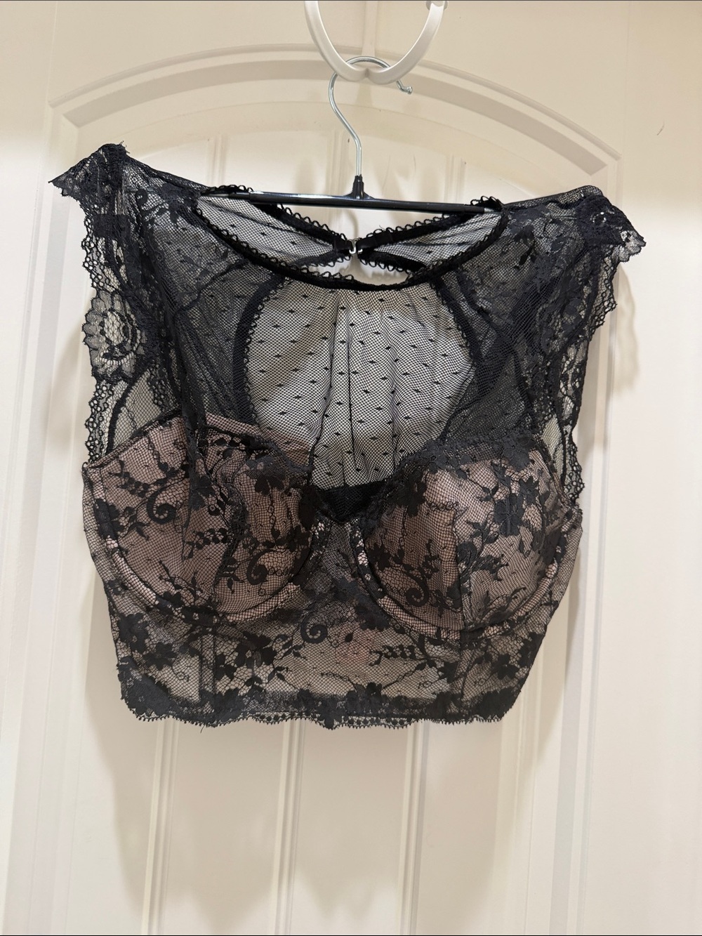 Victoria's Secret Black Lace Overlay Nude Lined Underwire Bralette